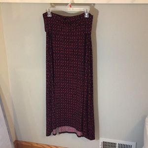 LuLaRoe Small Maxi Skirt: Red and Black Paisley